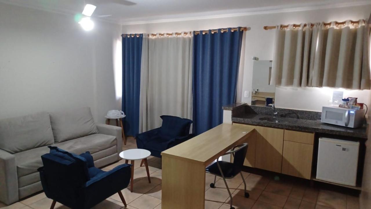 Flat Completo No Centro De Araxa - 901アパートメント エクステリア 写真